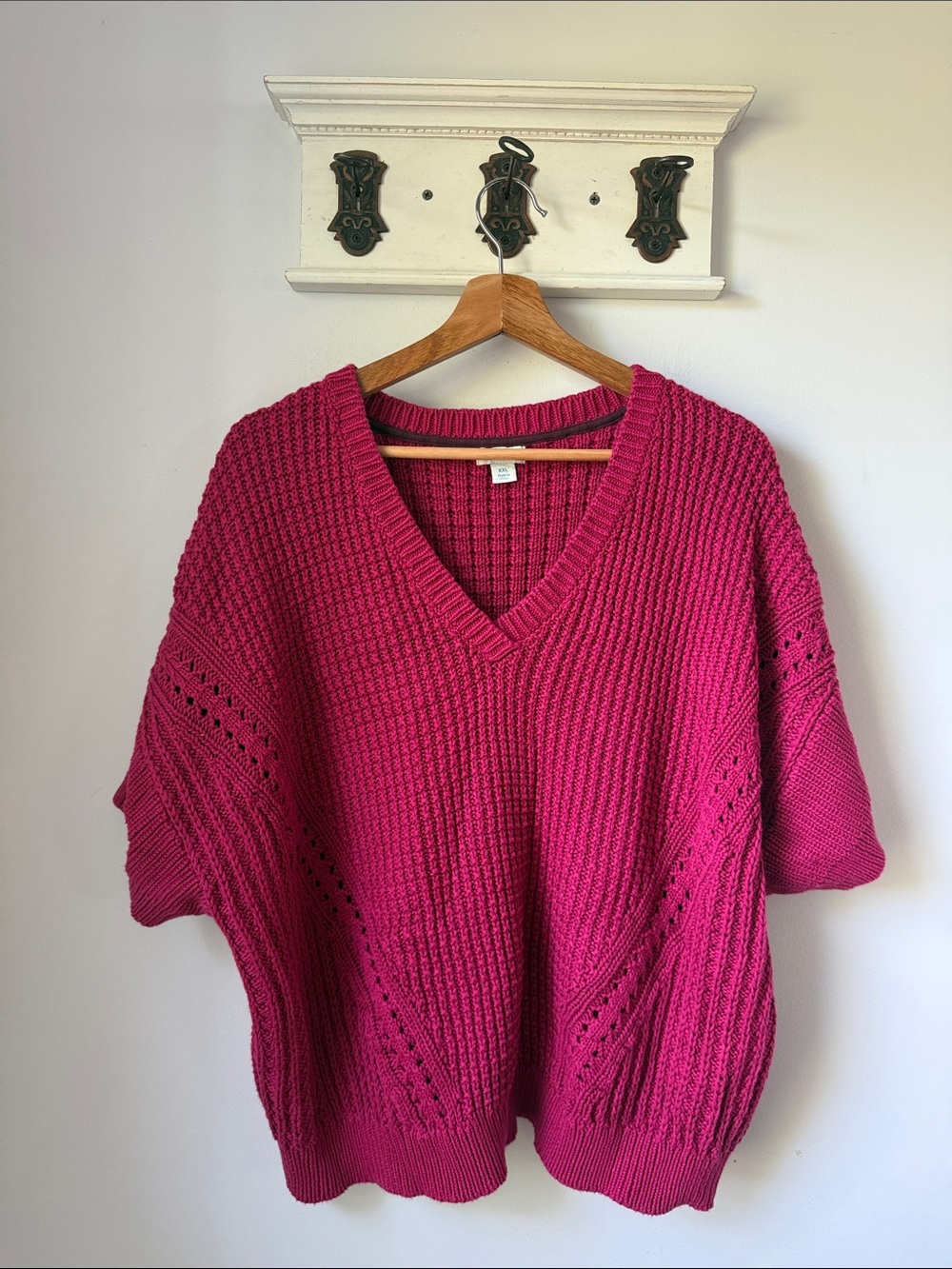 Sundance V-Neck Chunky Knit Sweater in Fuchsia Pink Plus 100% Cotton Classic